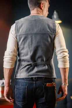 Men &SONS Waistcoats><noscript><img width=