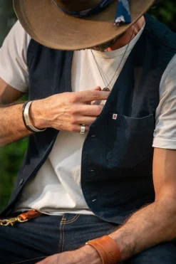 Men &SONS Waistcoats><noscript><img width=