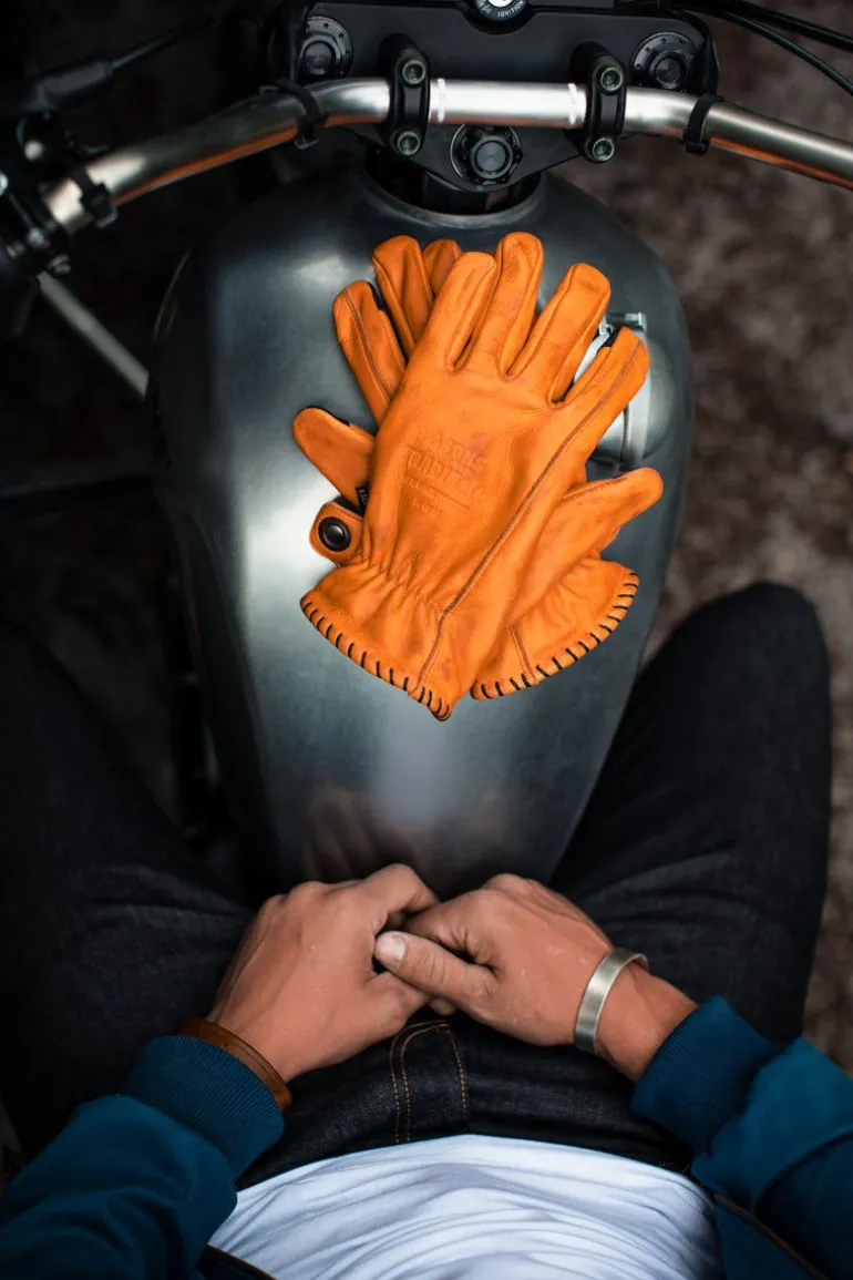 Men &SONS Leather Goods>Adventure Gloves Tan