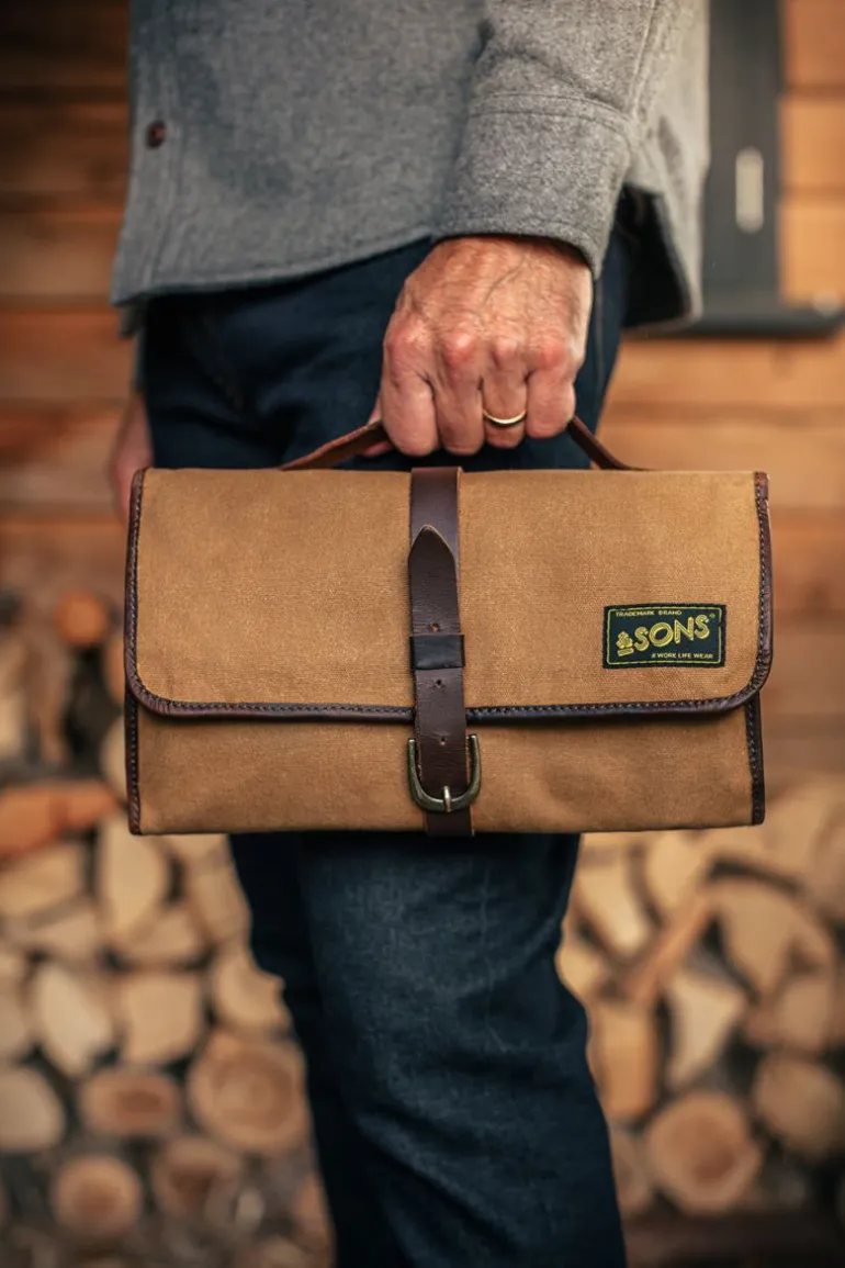 Men &SONS Essentials>Essentials Toilet Bag Tan