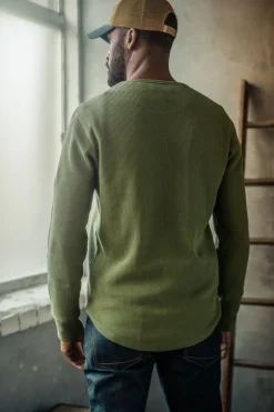 Men &SONS Tops>Glen Pocket Waffle Crew Surplus Green