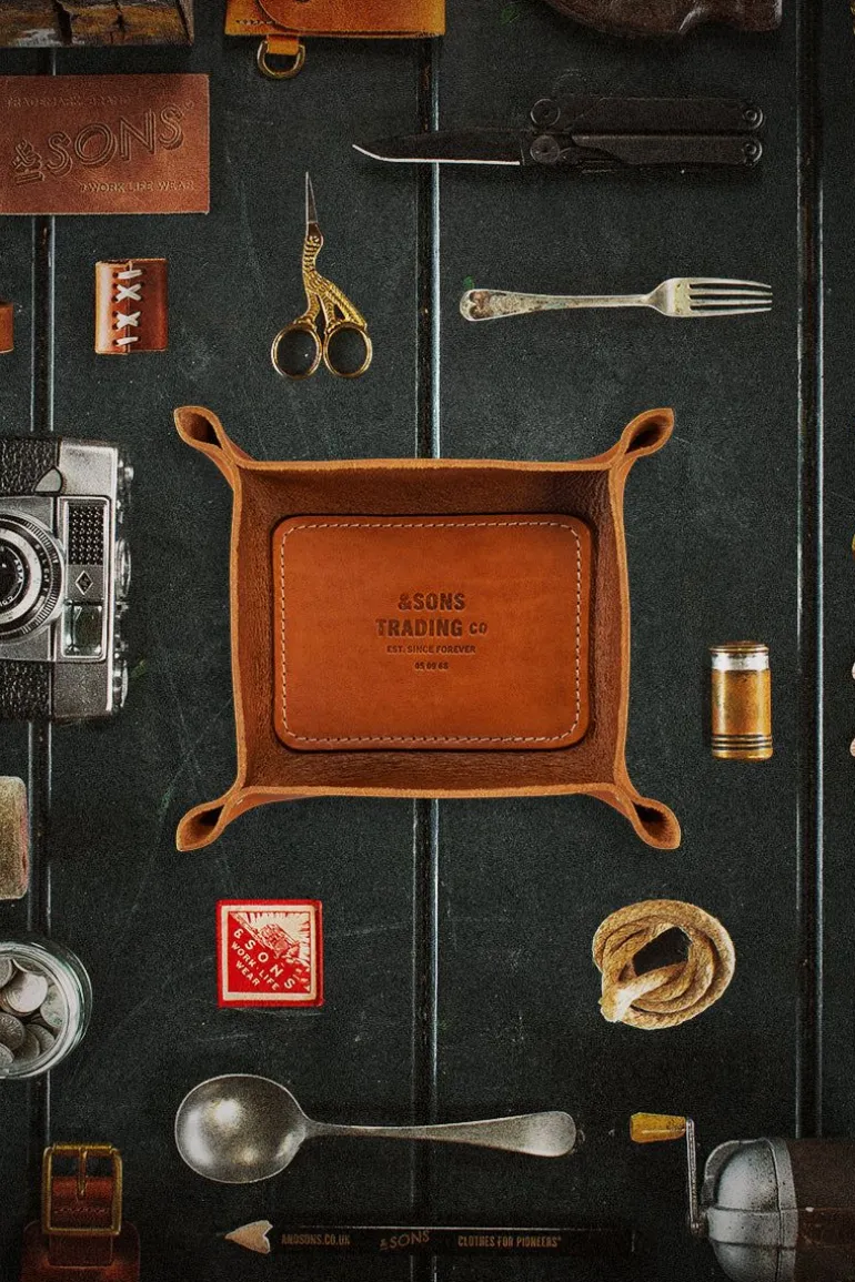 Men &SONS Leather Goods>Leather Tray Tan