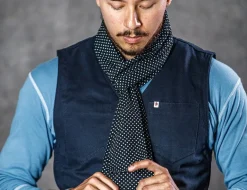 Men &SONS Scarves><noscript><img width=