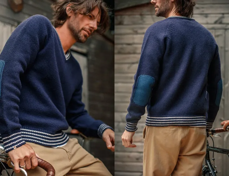 Men &SONS Jackets & Coats>Old School V-Neck Jumper Navy