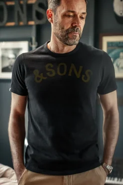 Men &SONS Tops>Original Old Yellow Logo T-Shirt Black