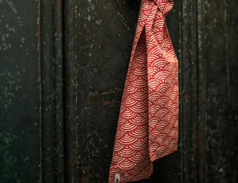 Men &SONS Scarves>Red Waves Scarf