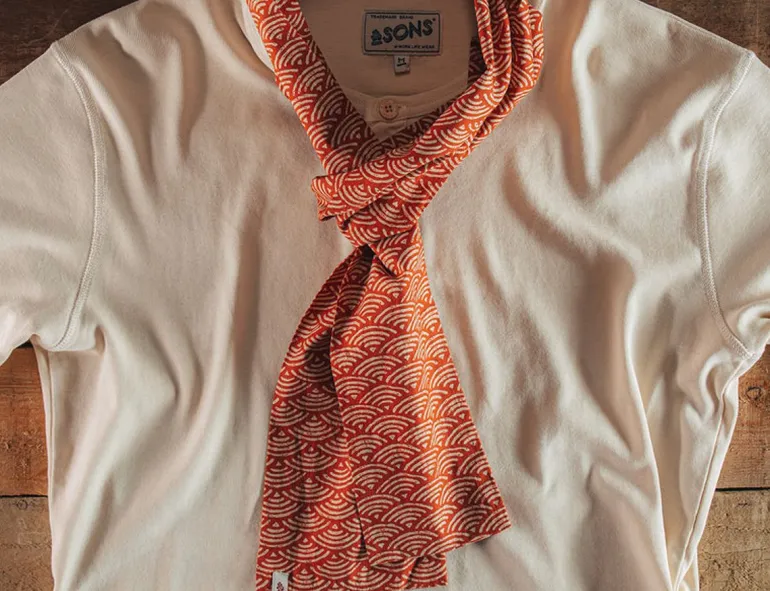 Men &SONS Scarves>Red Waves Scarf