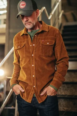 Men &SONS Tops>Sunday Shirt Corduroy Tan