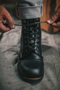 Men &SONS Leather Goods>The Drover Boot Black