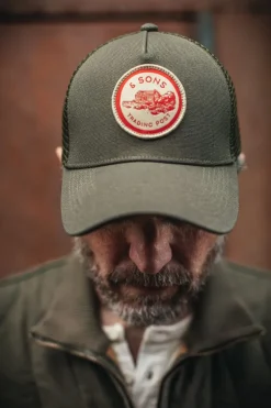 Men &SONS Headwear>Trucker Badge Cap Army Green