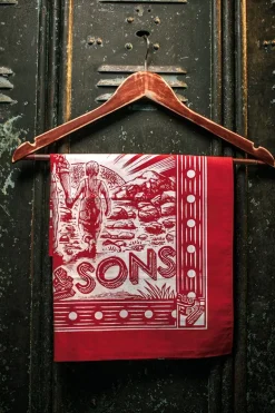 Men &SONS Scarves>Woodcut Bandana Red